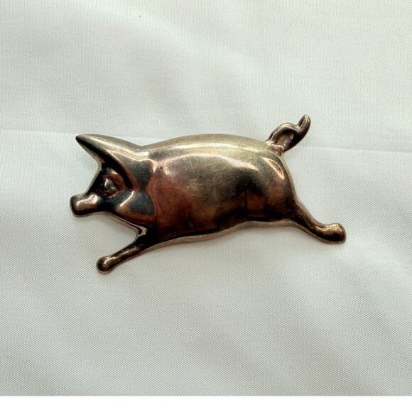Vintage MCM Studio Sterling Silver Repoussé Figural Pig Brooch Pendant, Unsigned - Picture 2 of 7